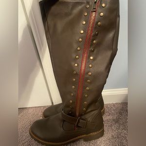 Journee Collection boots